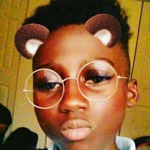 Meet your Posher, Kenneth